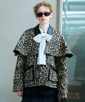 25AW 신상 leopard Military Cape Jacket