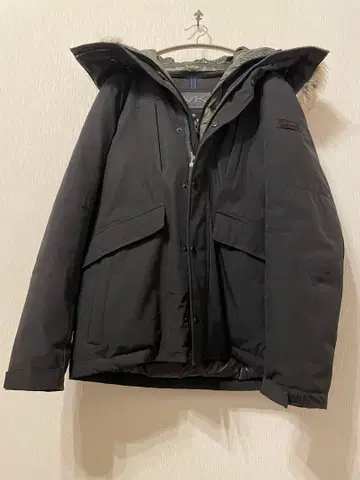 MK 블랙 다운 자켓