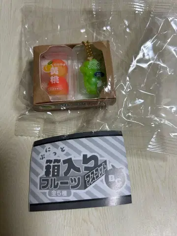 푸니토 박스형 후르츠 마스코트BC 가챠가챠 믹스 복숭아 포도