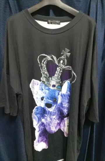 travas tokyo 왕관 곰 티셔츠