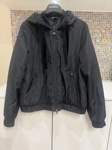 엠포리오 아르마니 EA7 여성용 아우터 블랙 다운