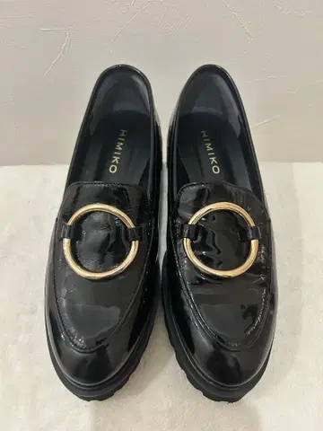 새상품급 HIMIKO 블랙 로퍼 골드링 모티브