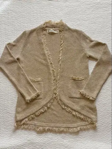 베이지 계열 프린지 가디건