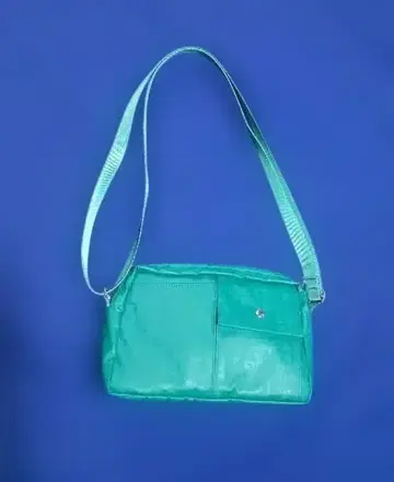 RaviRavi 야마토야 숄더백 포인트 컬러 선명한 그린 모노그램