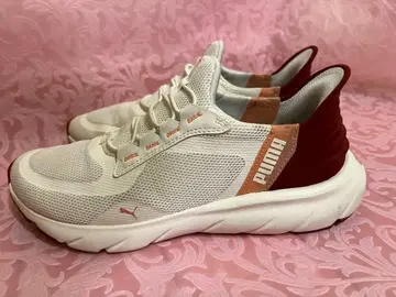 PUMA 소프트 라이드 화이트/레드 스니커즈