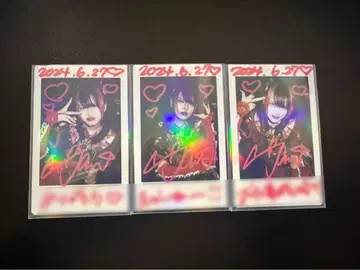 나츠키 잠 친필 사인 폴라로이드 1