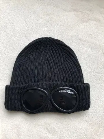 C.P.COMPANY 씨피 컴퍼니 비니 니트 모자