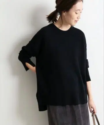 SLOBE IENA 워셔블 스무스 니트 풀오버 블랙 긴팔 니트