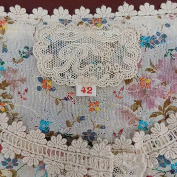 로사 꽃 자수 레이스 블라우스