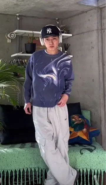 카츠키 군 착용 BLESS U 니트 즉완 인기 모델