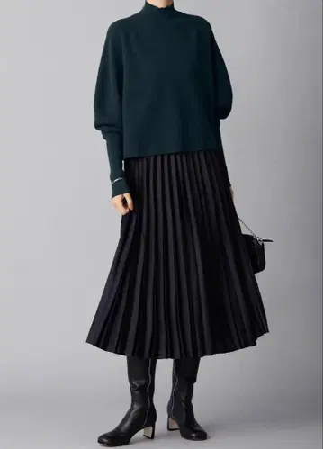 [ ICB ] 블랙 플리츠 스커트