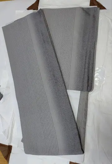 그레이 스트라이프 패턴 오쇼쿠