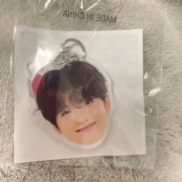 treasure 얼굴 아크릴 키링 준규