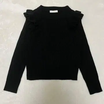 Discoat 니트 블랙 어깨 프릴 소매 리브 M 사이즈