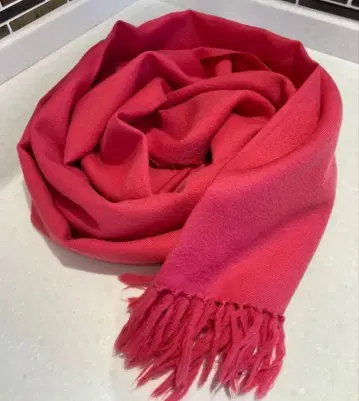 울 스톨 쇼킹 핑크