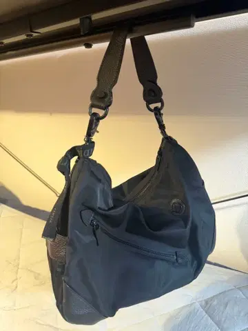 오로비안코 숄더백 블랙