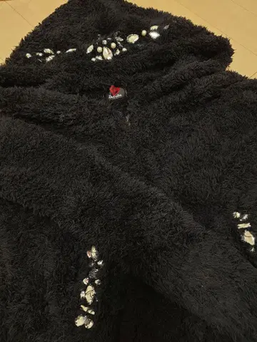 DaTuRa 비쥬 후드티