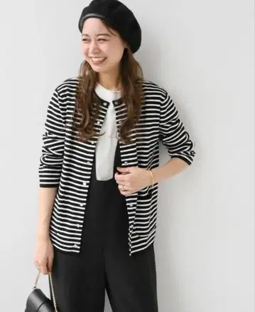 택 포함 새상품 [ 저널 스탠다드 리룸 ] 펄 도트 버튼 가디건 1