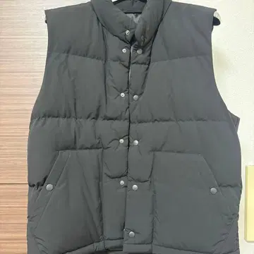 GU 블랙 다운 베스트 M 사이즈