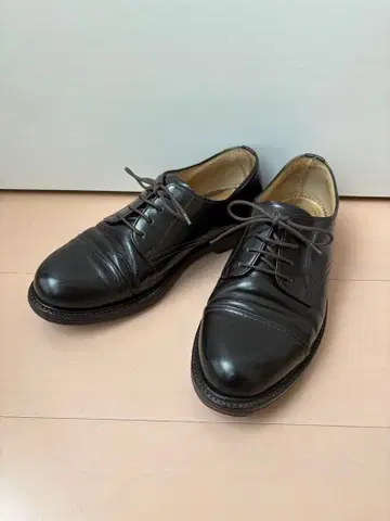 18_짙은 갈색 가죽 드레스 슈즈