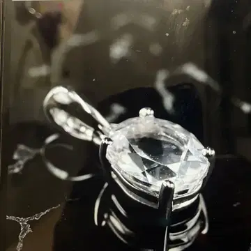 효과 절륜 페타라이트 펜던트 탑