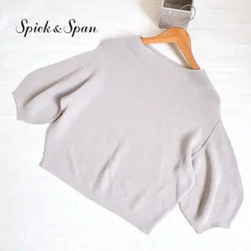 정가 1.4만 / Spick and Span 미 실루엣 벌룬 슬리브 니트