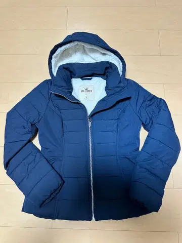 [ 새상품급 ] 홀리스터 네이비 S 퀼팅 보아 자켓