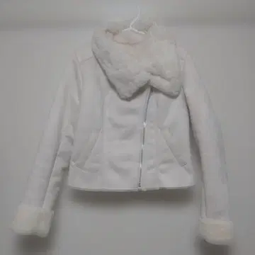 ROYAL PARTY 퍼 트리밍 숏 자켓