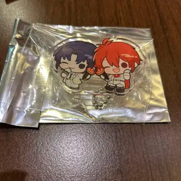 아이나나 모미토이 콜라보 아크릴 배지 스탠드 이즈미 이오리 나나세 리쿠