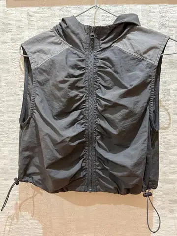 후드 부착 베스트