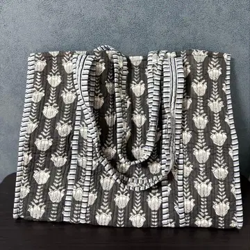 새상품 block print 블록 프린트 그레이 대용량 퀼트 백