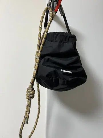 topologie 블랙 사코슈