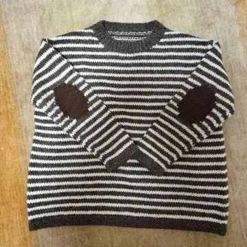 스트라이프 긴팔 니트 스웨터