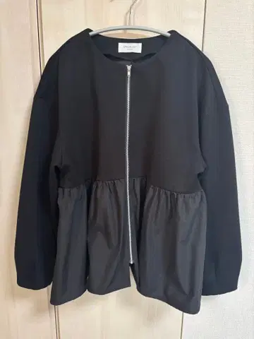 OPAQUE.CLIP 페플럼 도킹 ZIP 가디건 세탁기 세탁 가능 블랙