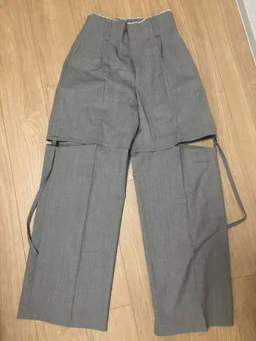 MAISON SPECIAL 울 서드 슬릿 팬츠