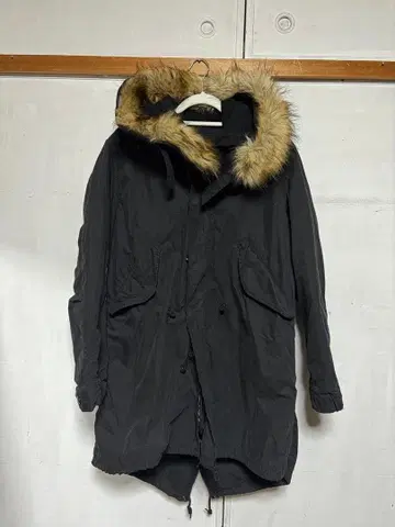 컨디션 최상 AVIREX 블랙 모즈 코트 M 사이즈 블랙