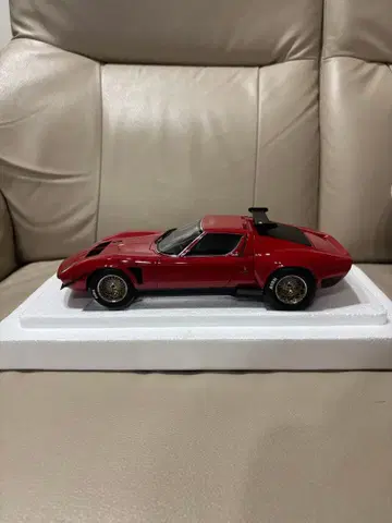 AUTOart 1/18 람보르기니 미우라 SVR JOTA