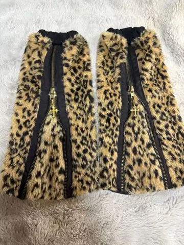 d.i.a 레오파드 무늬 레그 워머