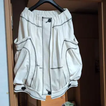 에테르나리의 스커트입니다