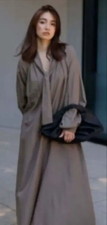 [ 가격 인하 ] FRAY I.D 넥 큐프라 코튼 원피스