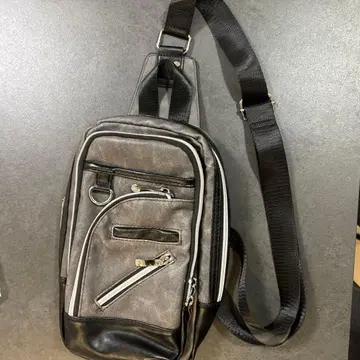 HUNDRED RED JAPAN 바디백 그레이/블랙