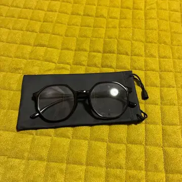 오버 사이즈 블랙 프레임 안경 도수 없음