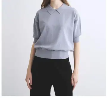 라이트 그레이 폴로 칼라 니트 반팔