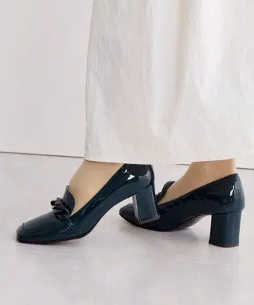 다크 그린 스퀘어토 펌프스