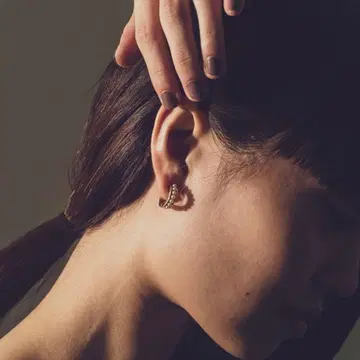 ete 펄 허그 이어링 핑크 골드