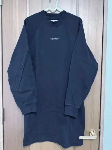 Calvin Klein 블랙 긴팔 드레스형 맨투맨