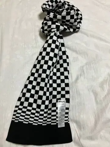 merc 체커 패턴 머플러 원사이즈