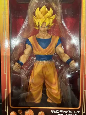 슈퍼 사이어인 손오공 기간틱 피규어