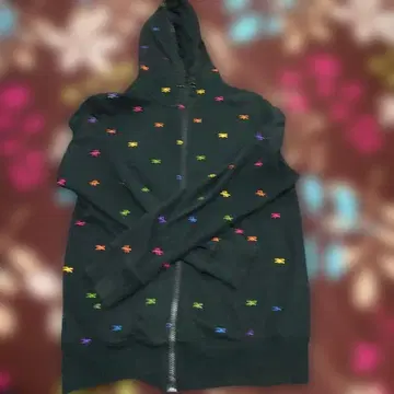 컬러풀 자수 블랙 풀 집업 후드티