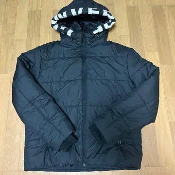 컨버스 블랙 후드 부착 다운 자켓